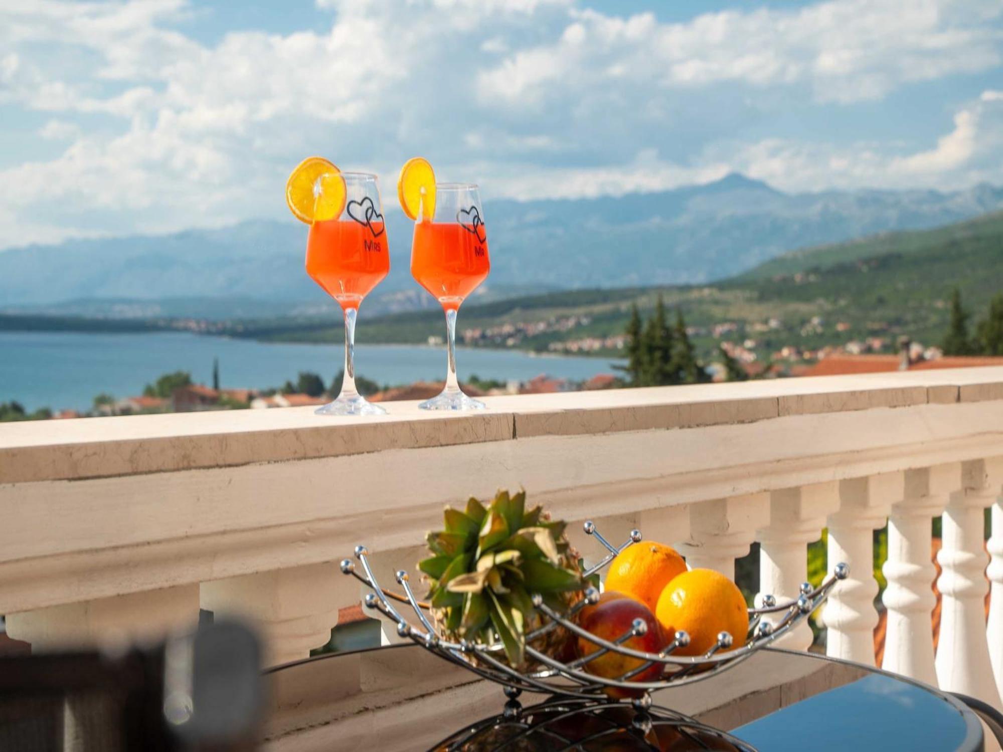 Apartments Milic - One Bedroom Apartment With Sea View And Terrace Gornji Karin Esterno foto