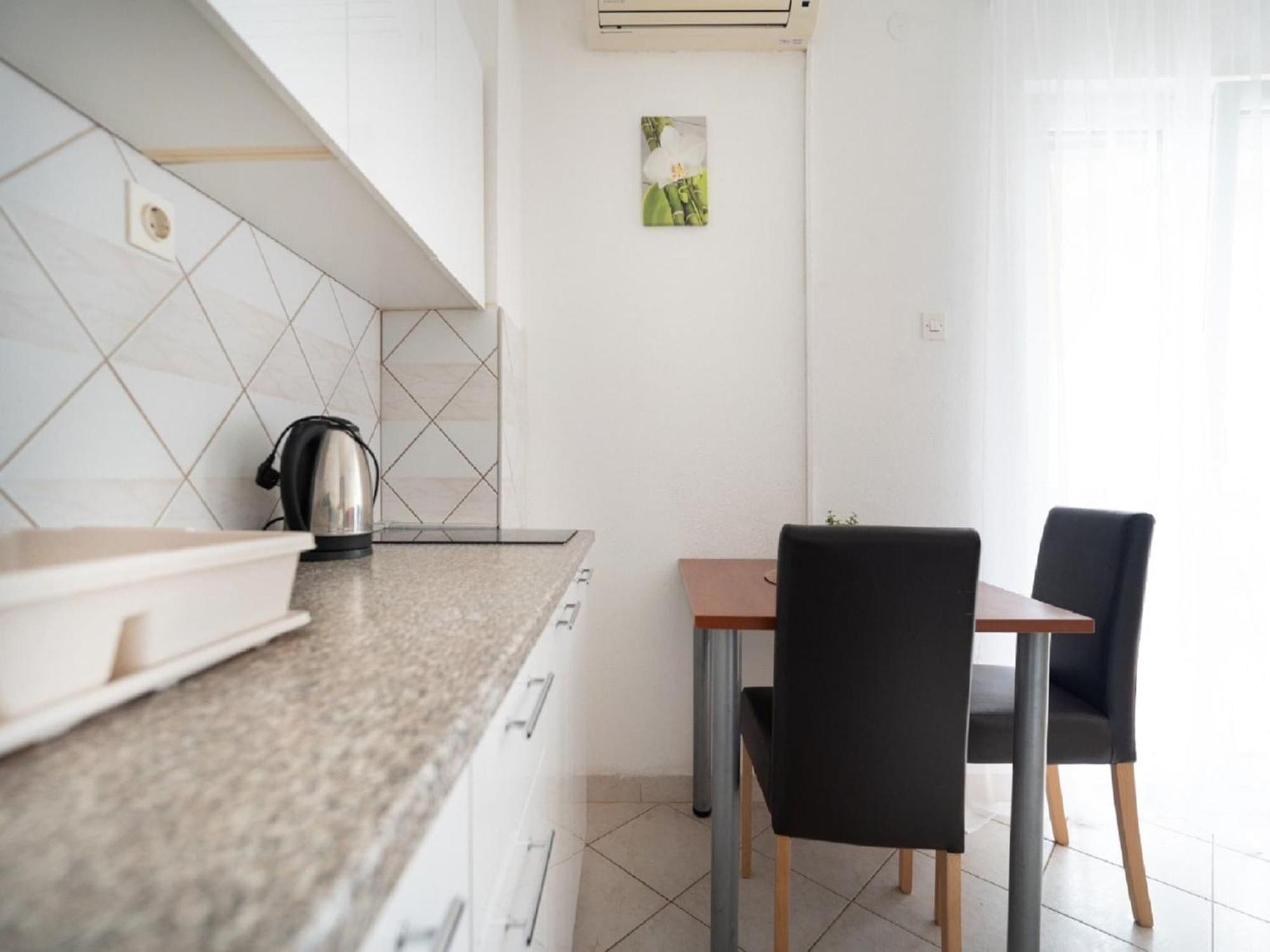 Apartments Milic - One Bedroom Apartment With Sea View And Terrace Gornji Karin Esterno foto