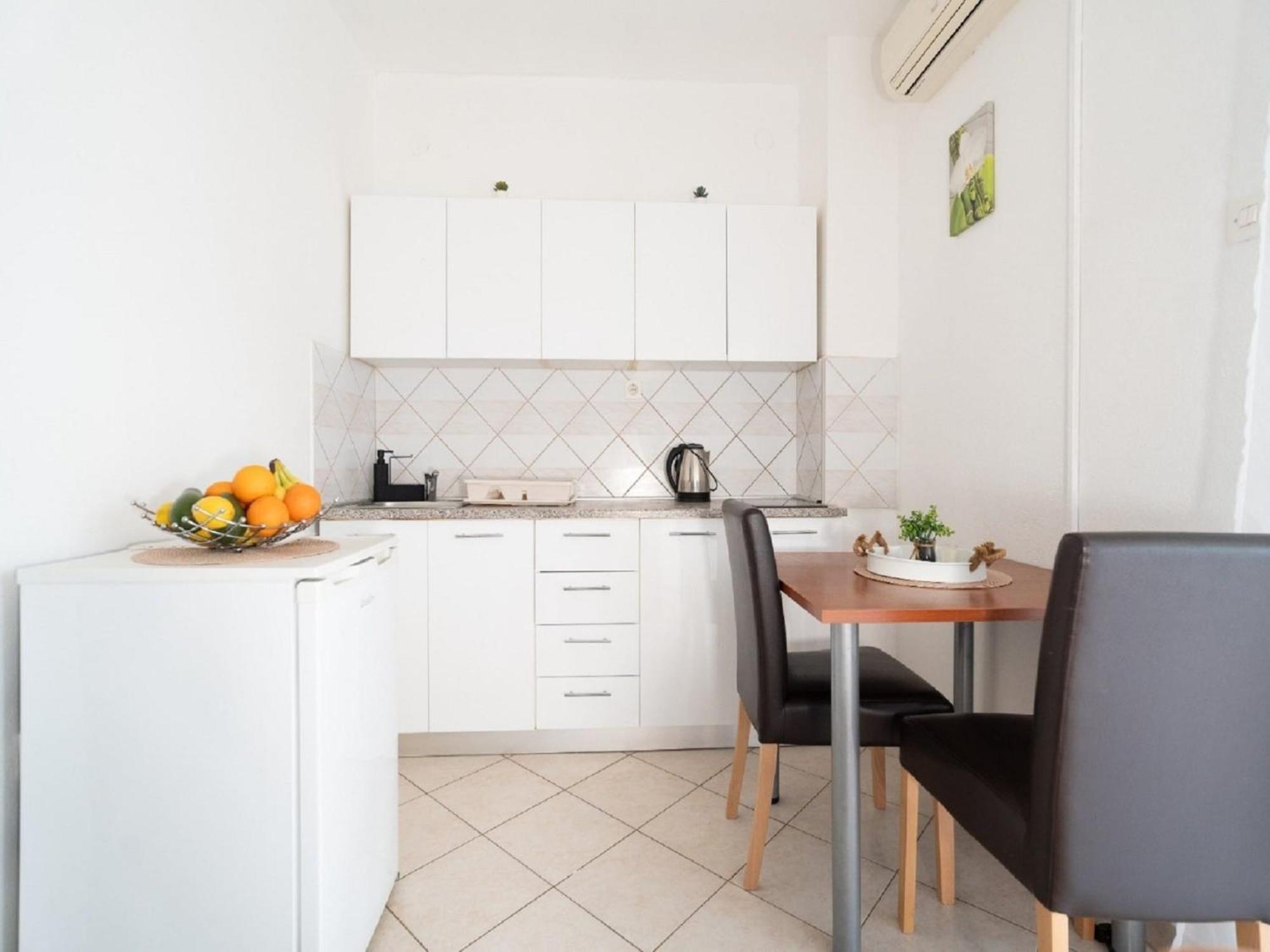 Apartments Milic - One Bedroom Apartment With Sea View And Terrace Gornji Karin Esterno foto
